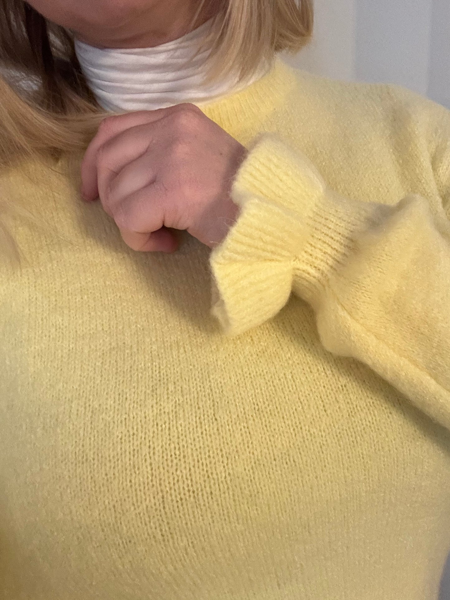 Pullover mit Rüschenärmeln - Zitronengelb