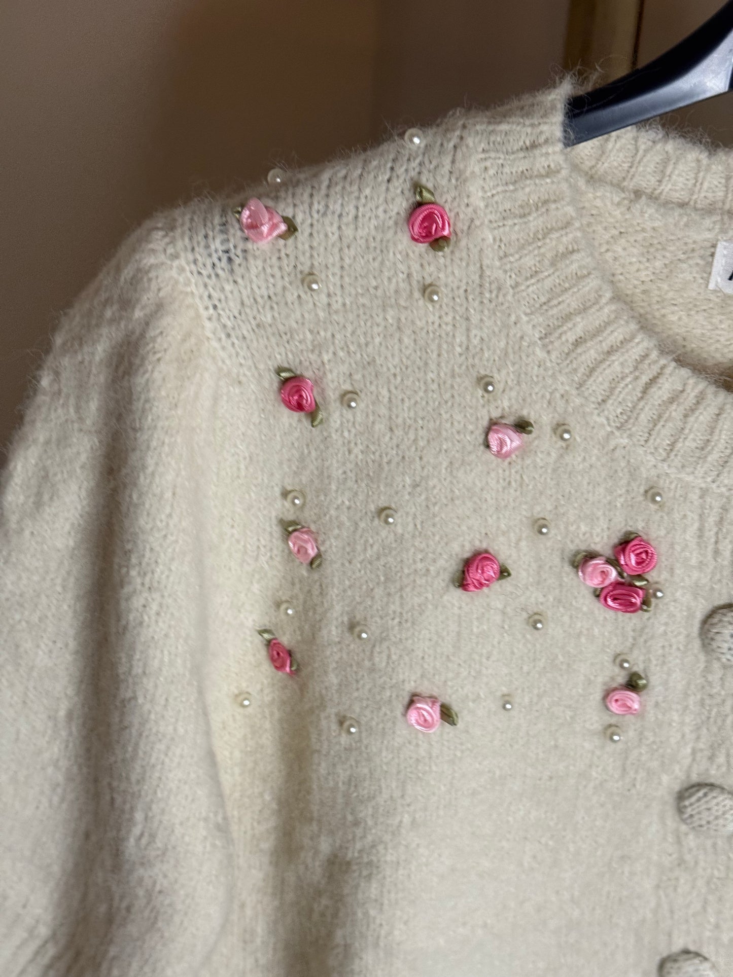 Cardigan mit Rosen