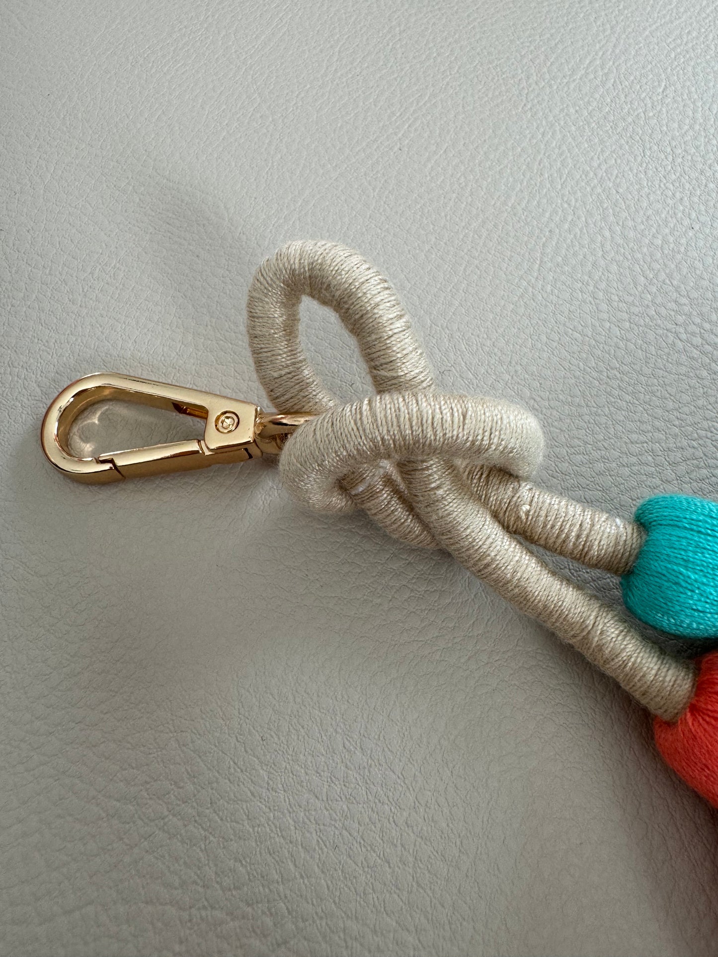 Schlüsselanhänger Pompon Bunt