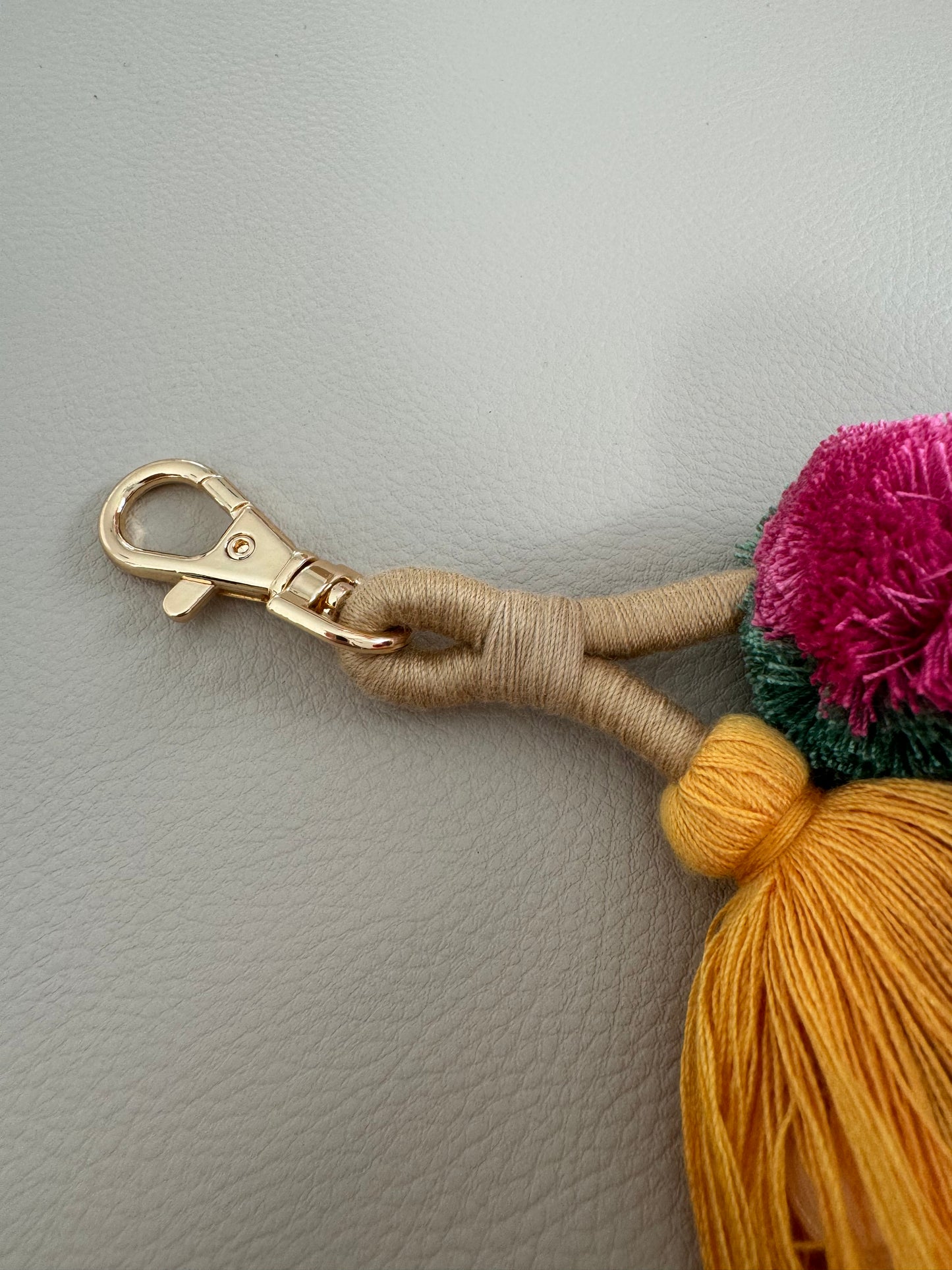 Schlüsselanhänger Pompon Bunt XL